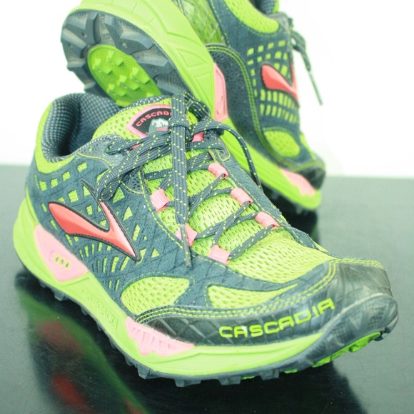 brooks cascadia 7 womens for sale